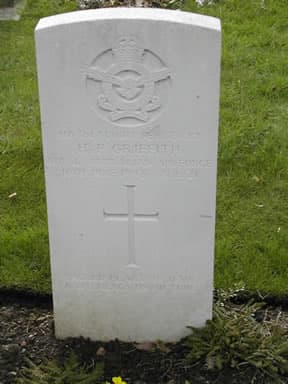 Photograph of gravestone of Hugh Phillip Griffith